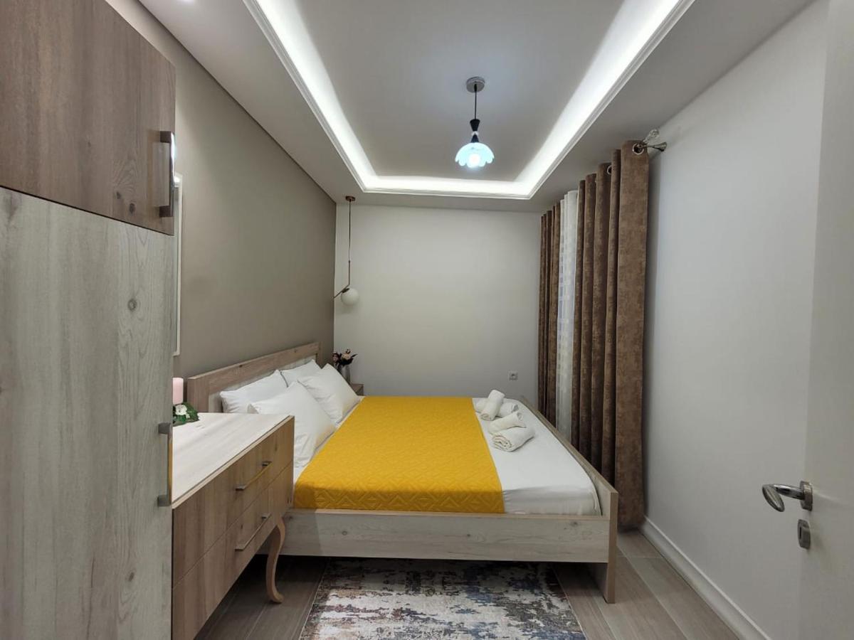 Anis Apartments Sarandë Esterno foto