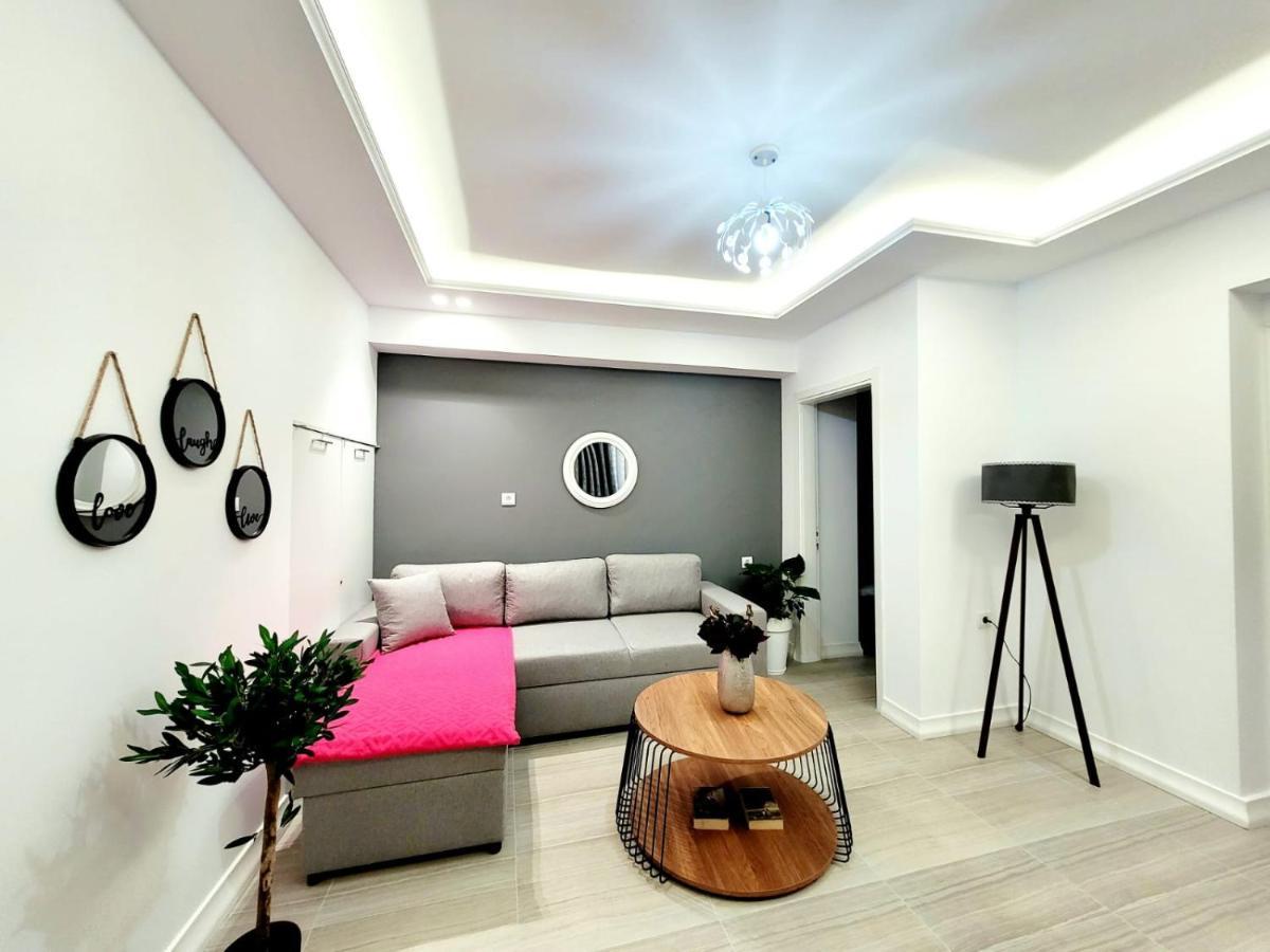 Anis Apartments Sarandë Esterno foto