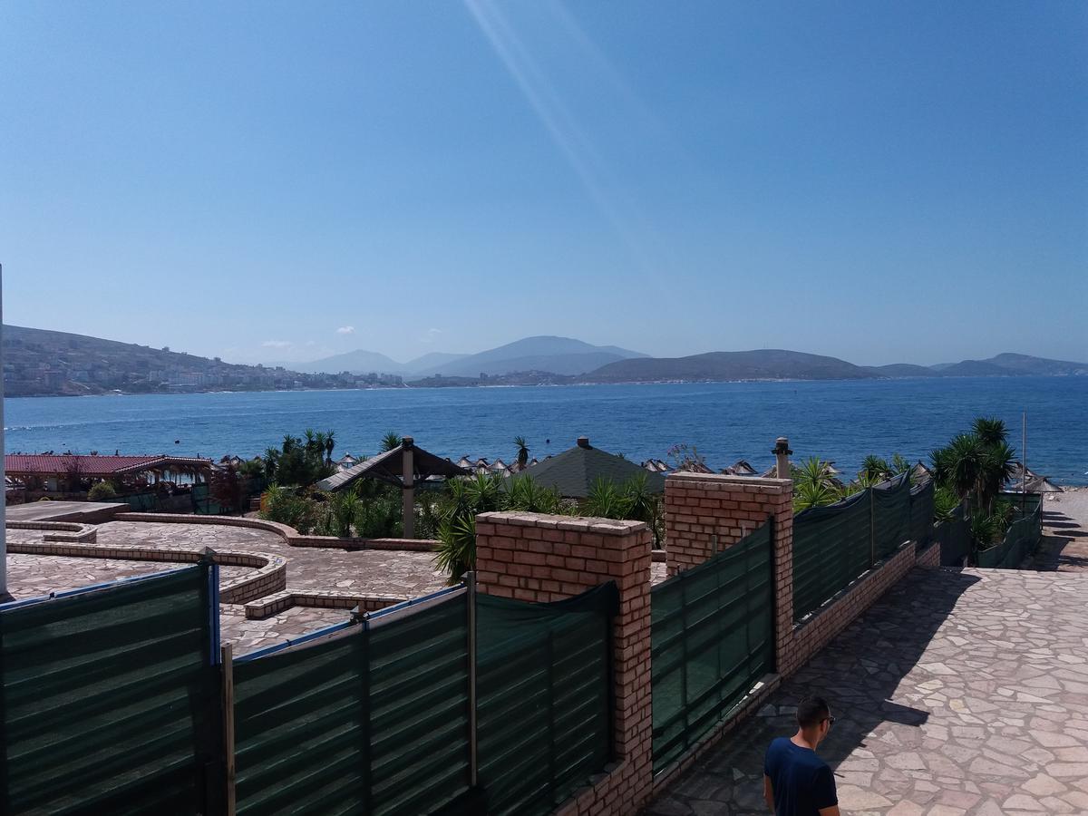 Anis Apartments Sarandë Esterno foto